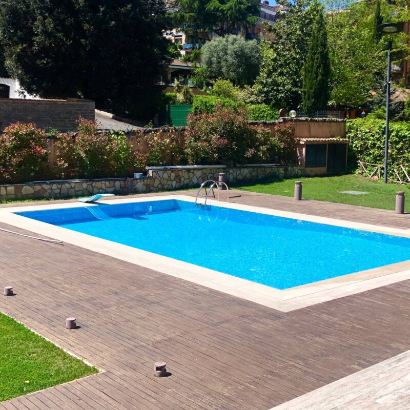Comment r&eacute;ussir votre plage de piscine ? Ostwald